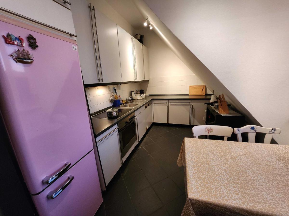 One Private Room Available In A Two Room Apartment In Tegel, 베를린 외부 사진